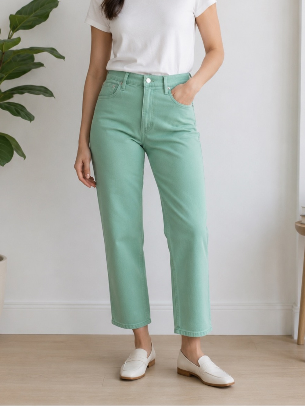 J.Crew Essential Straight Mint Green Jeans Size 28P Inseam 23.25" Rise 11" NWT